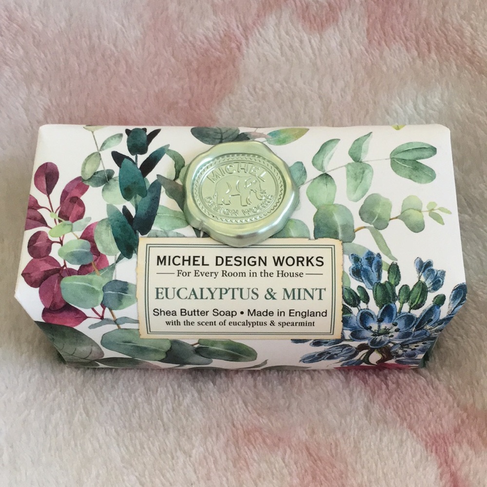 Michel Design Works Scented Eucalyptus Mint Shea Butter Soap Bar 8.7oz NWT UK
